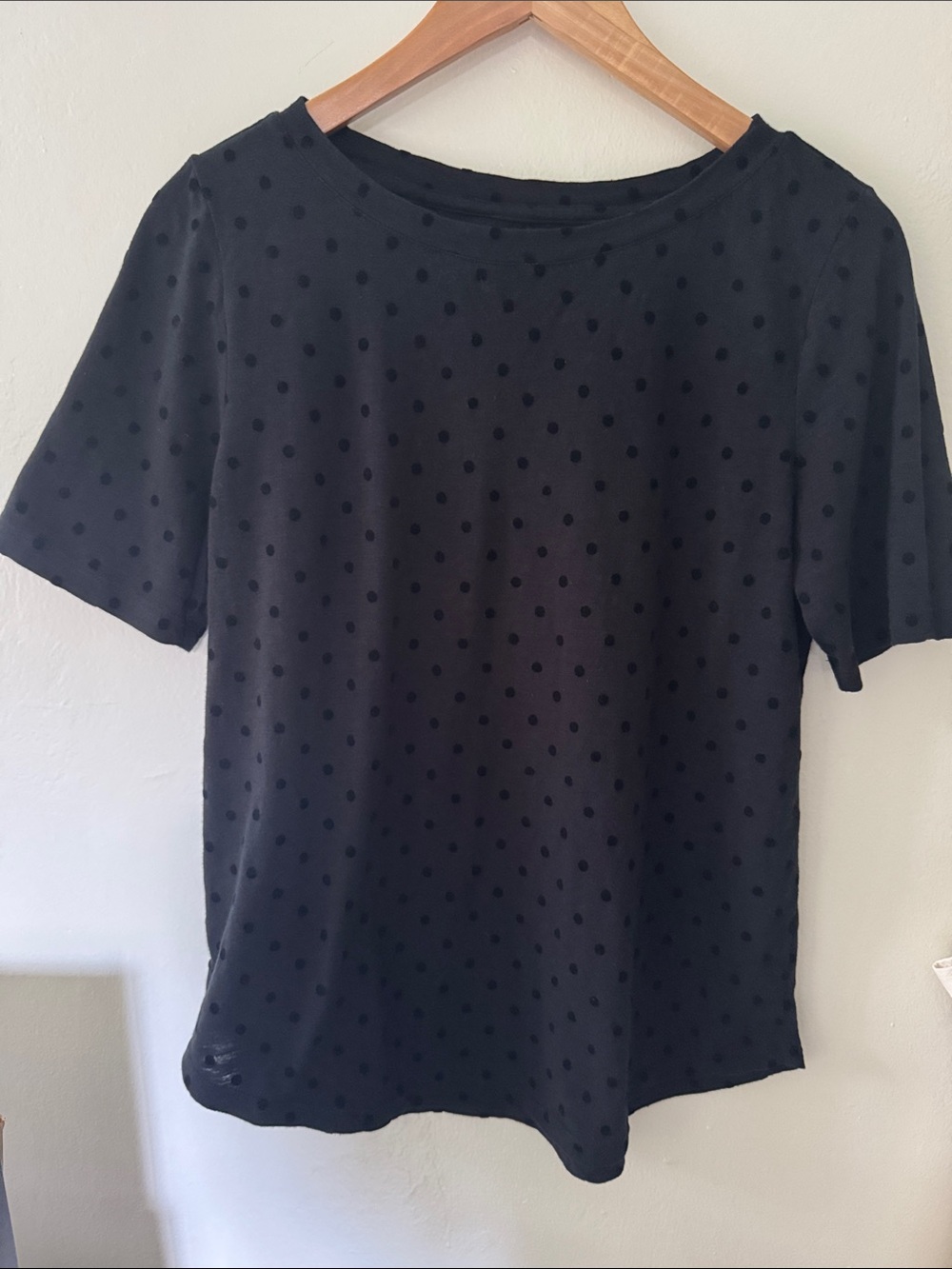 LOFT Black Short-Sleeve Dot-Texture Tee